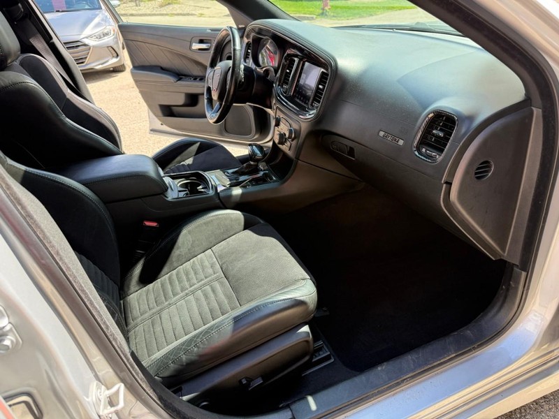 Dodge Charger Vehicle Image 17