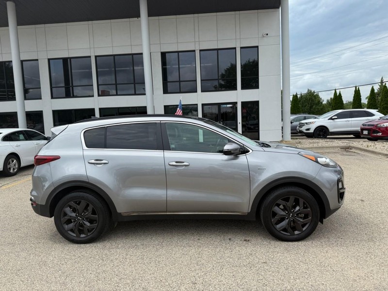 Kia Sportage Vehicle Image 04