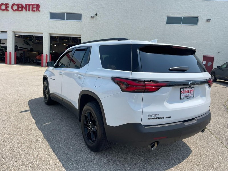 Chevrolet Traverse Vehicle Image 05