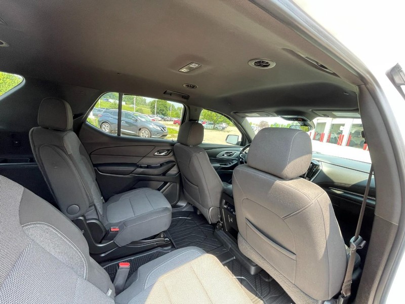 Chevrolet Traverse Vehicle Image 15