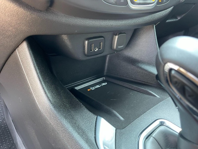 Chevrolet Traverse Vehicle Image 34