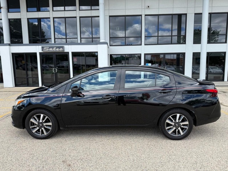 Nissan Versa Vehicle Image 08