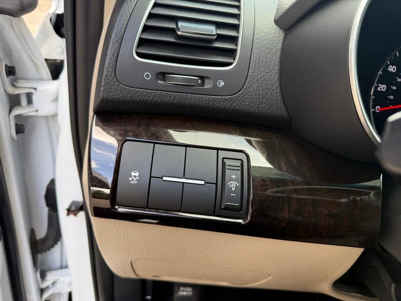 Kia Sorento Vehicle Image 19