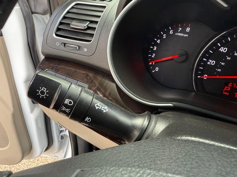 Kia Sorento Vehicle Image 22