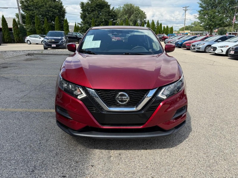 Nissan Rogue Sport Vehicle Image 02