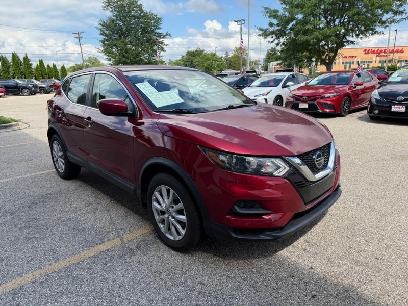Nissan Rogue Sport Vehicle Image 03