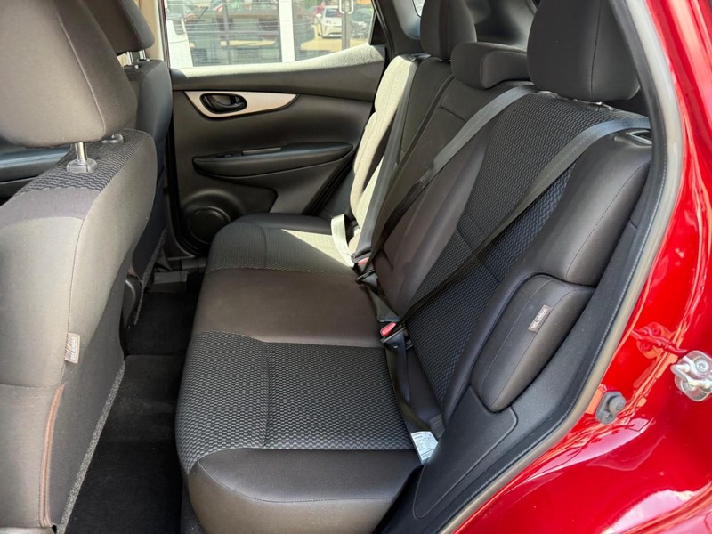 Nissan Rogue Sport Vehicle Image 11