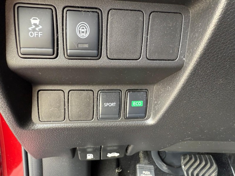 Nissan Rogue Sport Vehicle Image 20