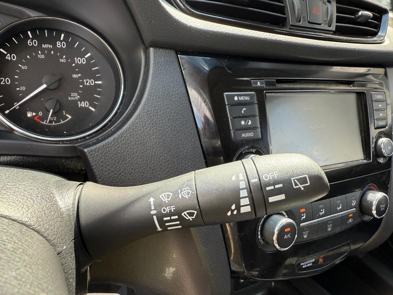 Nissan Rogue Sport Vehicle Image 25