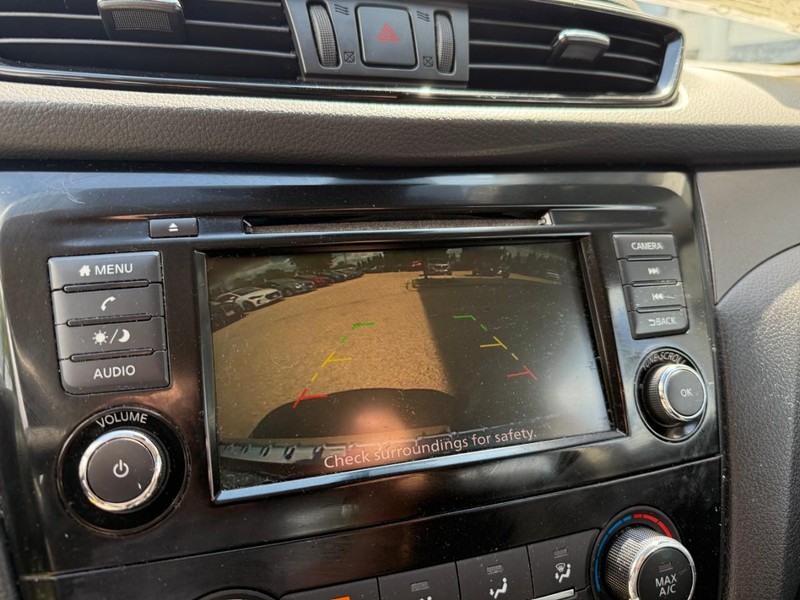 Nissan Rogue Sport Vehicle Image 29