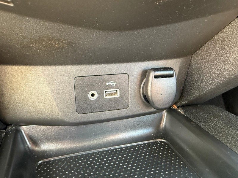 Nissan Rogue Sport Vehicle Image 30