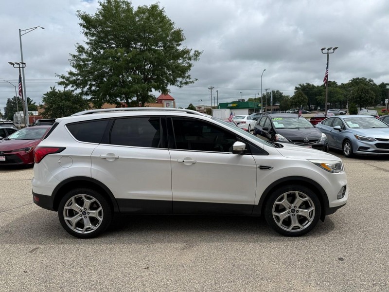 Ford Escape Vehicle Image 04
