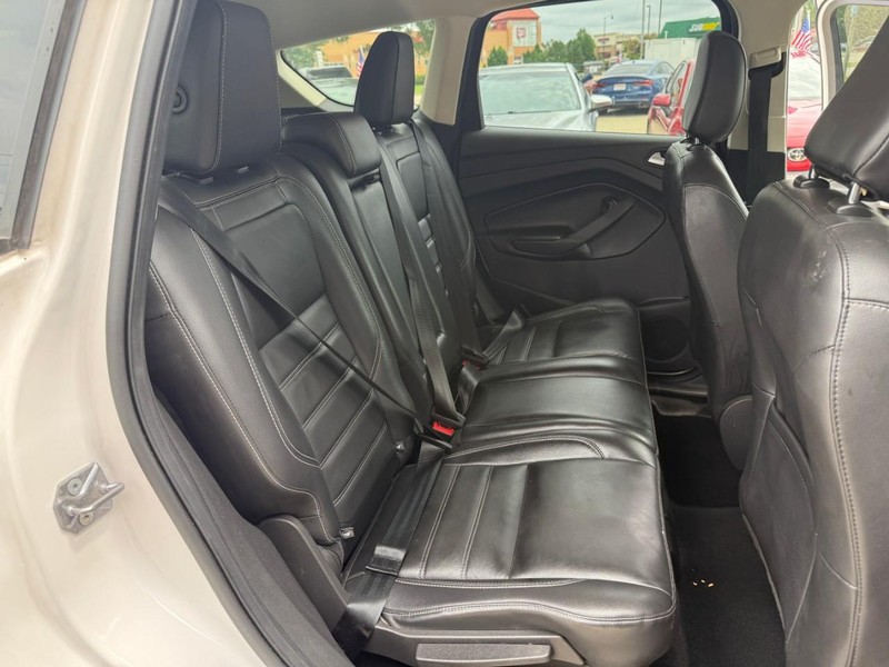 Ford Escape Vehicle Image 13