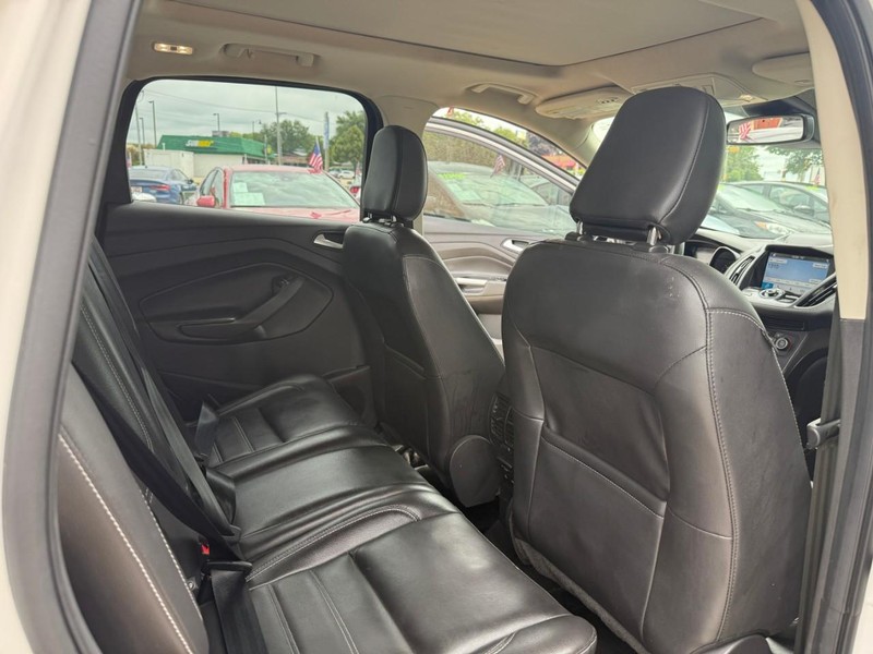 Ford Escape Vehicle Image 14