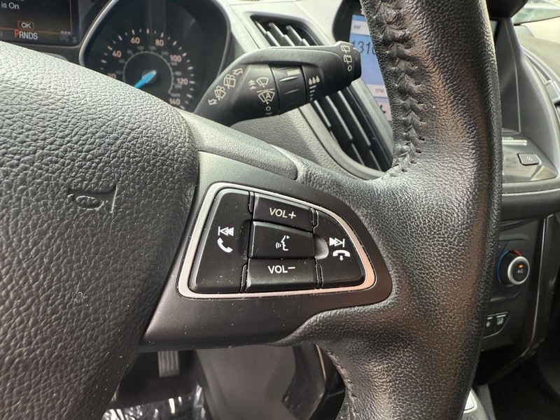 Ford Escape Vehicle Image 21
