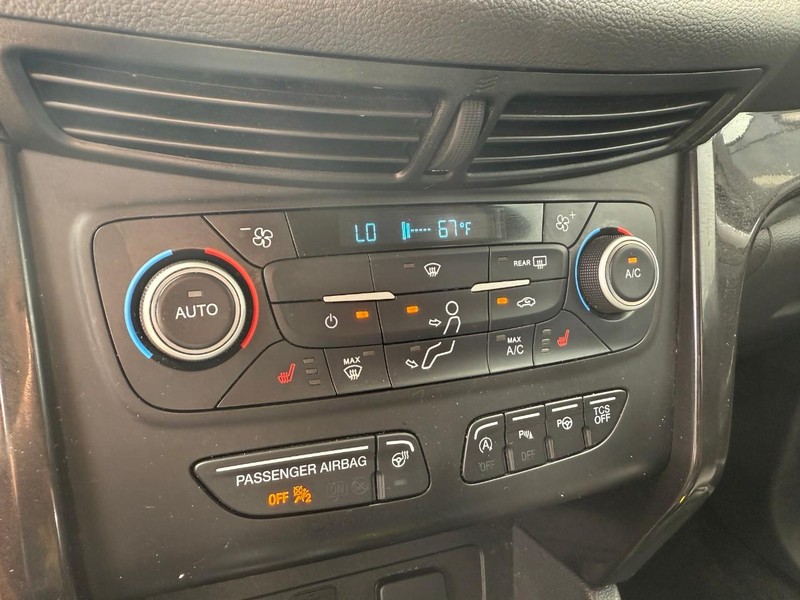 Ford Escape Vehicle Image 26