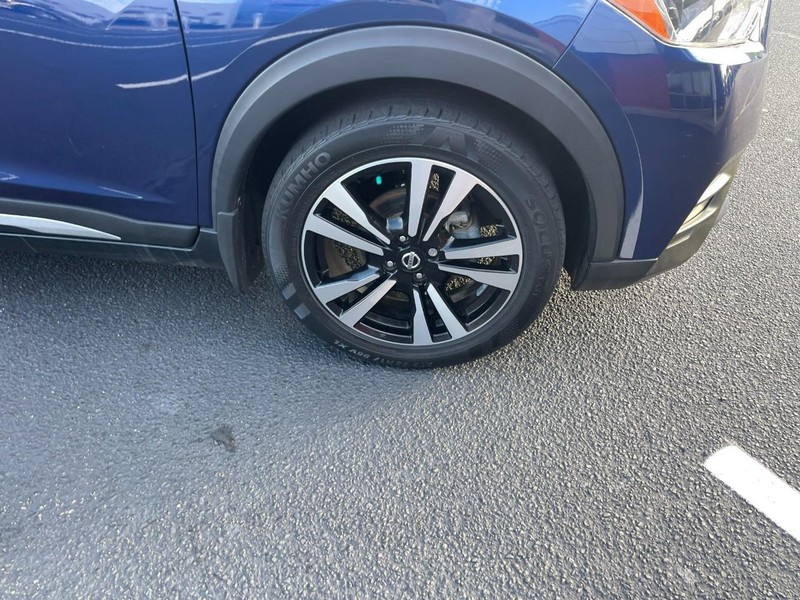 Nissan Kicks Vehicle Image 07