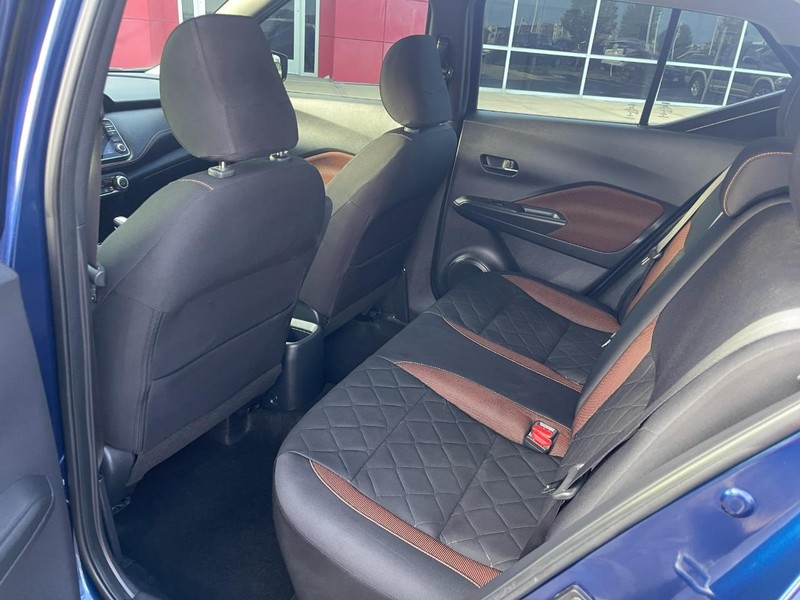 Nissan Kicks Vehicle Image 16