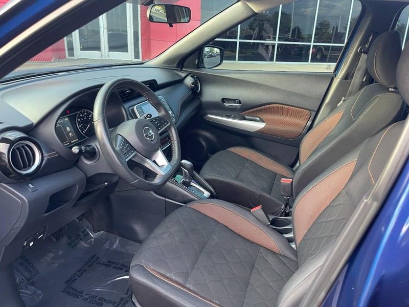 Nissan Kicks Vehicle Image 18