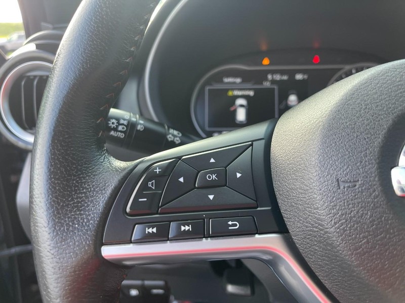 Nissan Kicks Vehicle Image 21
