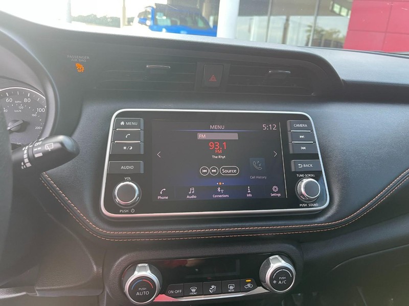 Nissan Kicks Vehicle Image 27