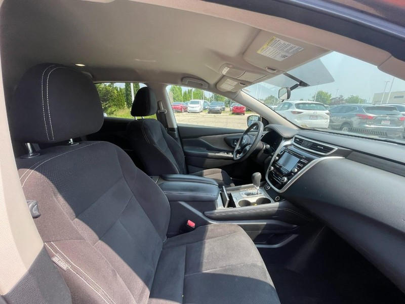 Nissan Murano Vehicle Image 03