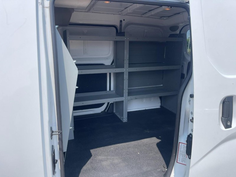 Nissan NV200 Compact Cargo Vehicle Image 06