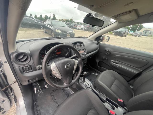 Nissan Versa Sedan Vehicle Image 03