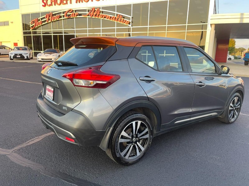 Nissan Kicks Vehicle Image 03