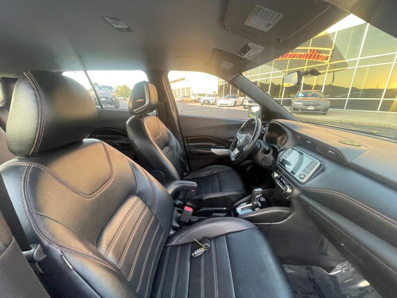 Nissan Kicks Vehicle Image 07