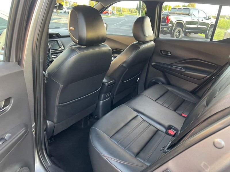 Nissan Kicks Vehicle Image 13