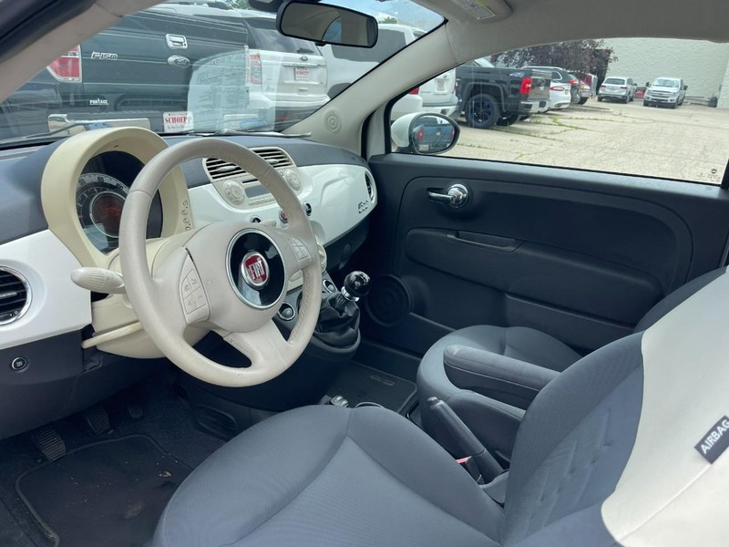 FIAT 500 Vehicle Image 02