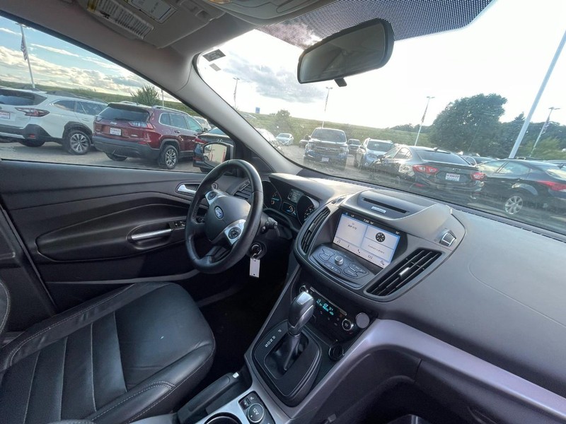 Ford Escape Vehicle Image 05