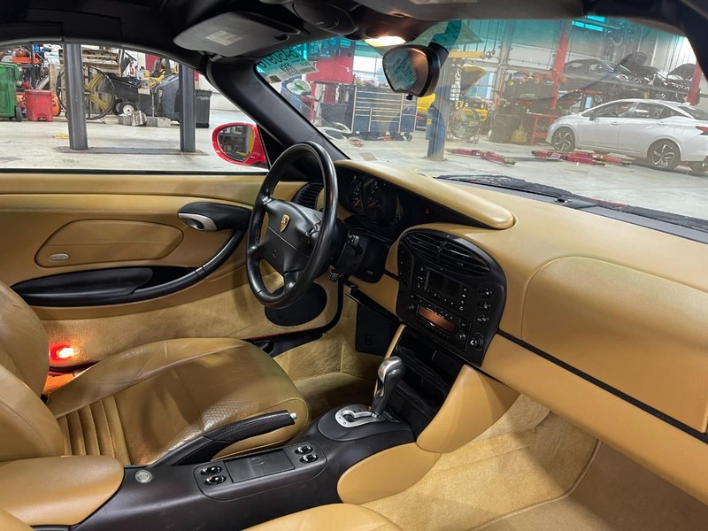 Porsche Boxster Vehicle Image 02