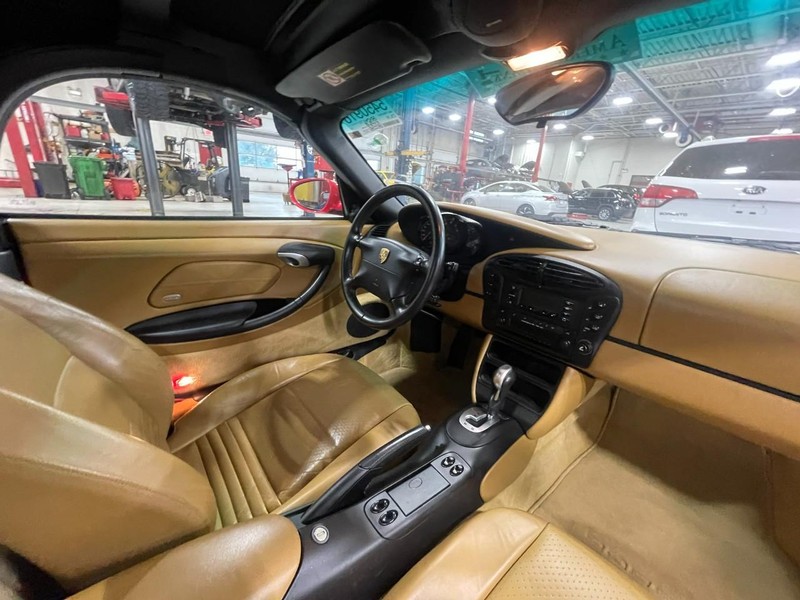 Porsche Boxster Vehicle Image 04