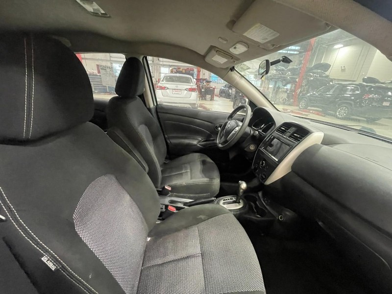 Nissan Versa Sedan Vehicle Image 03