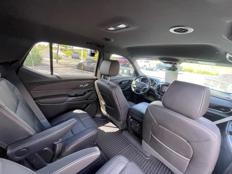 Chevrolet Traverse Vehicle Image 11