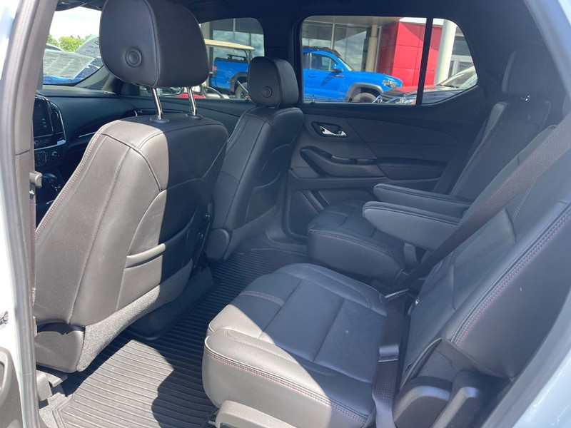 Chevrolet Traverse Vehicle Image 13