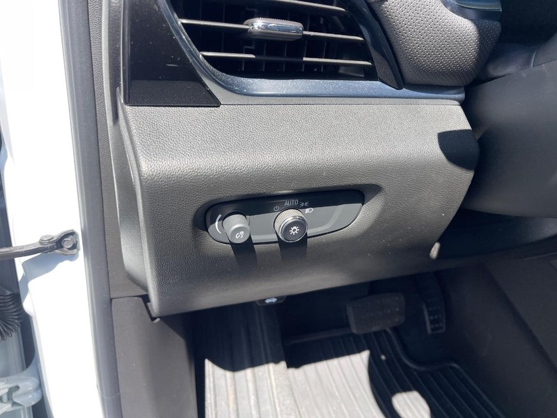 Chevrolet Traverse Vehicle Image 19