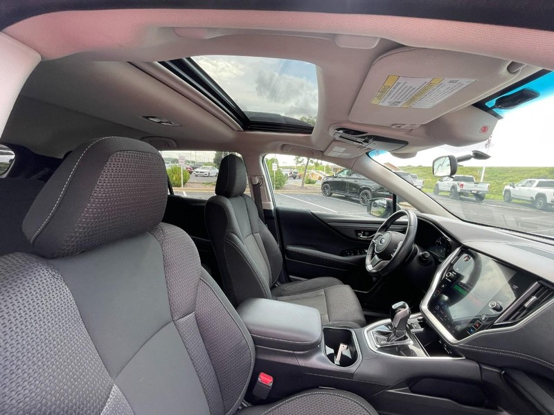 Subaru Outback Vehicle Image 12