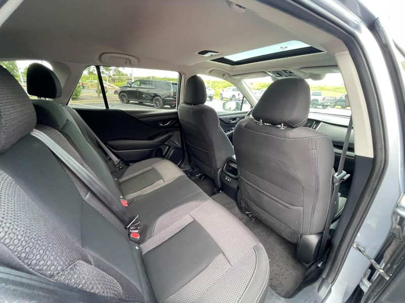 Subaru Outback Vehicle Image 16