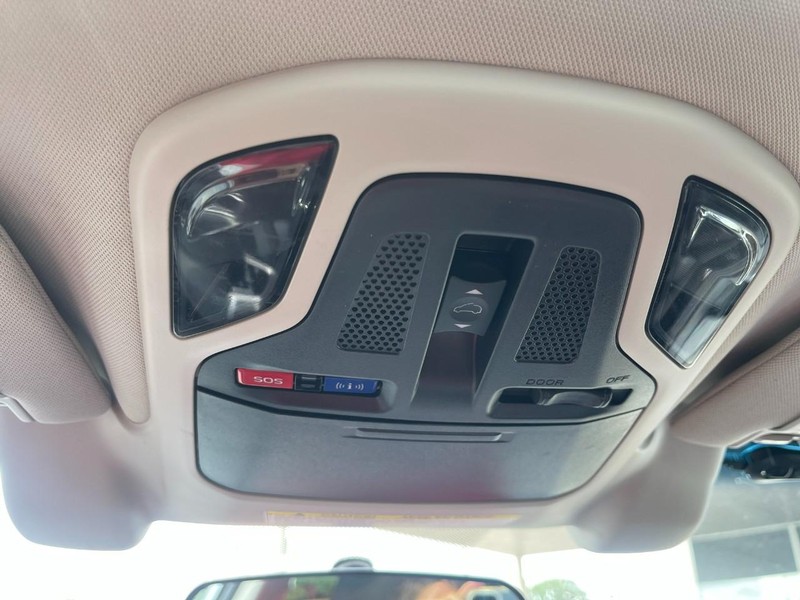 Subaru Outback Vehicle Image 35
