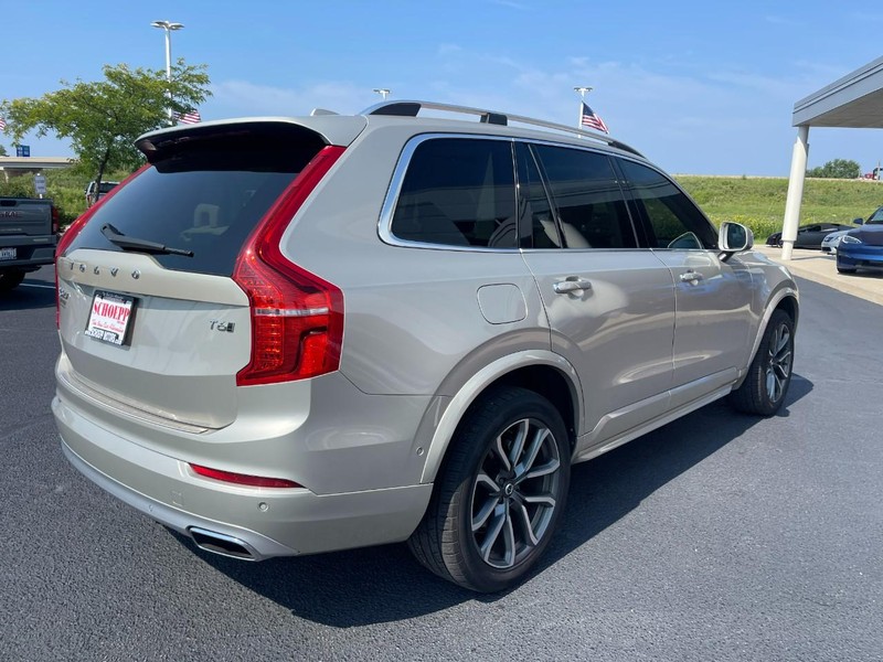 Volvo XC90 Vehicle Image 03