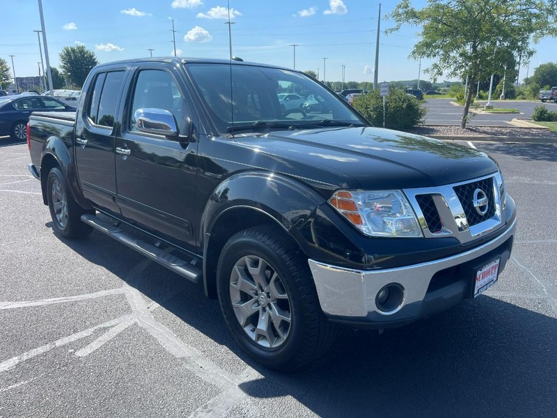 Nissan Frontier Vehicle Image 02