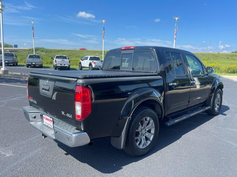 Nissan Frontier Vehicle Image 03
