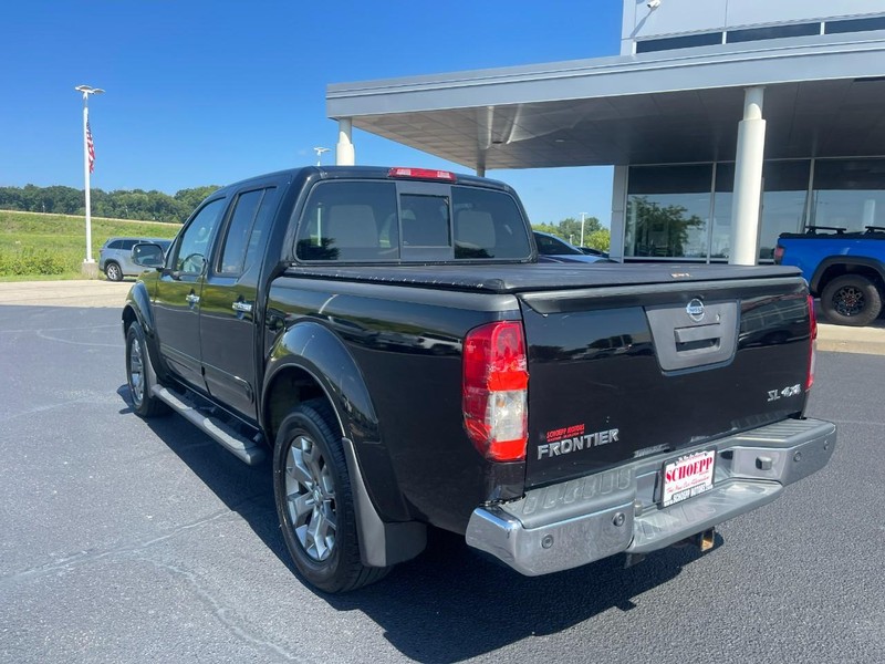 Nissan Frontier Vehicle Image 04
