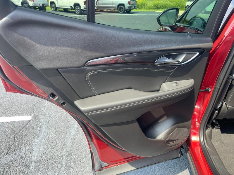 Buick Envision Vehicle Image 19
