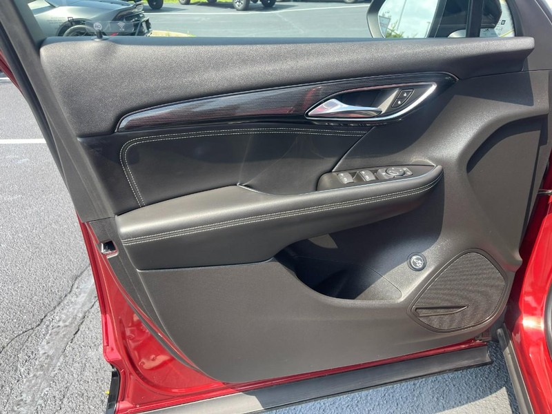 Buick Envision Vehicle Image 22