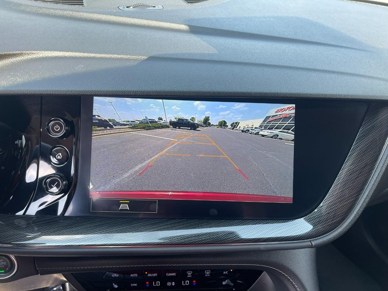 Buick Envision Vehicle Image 33