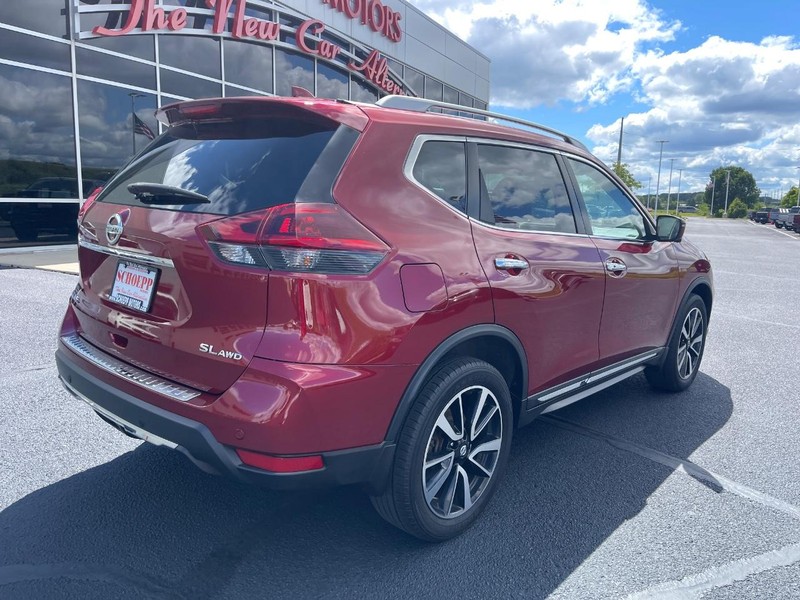Nissan Rogue Vehicle Image 03